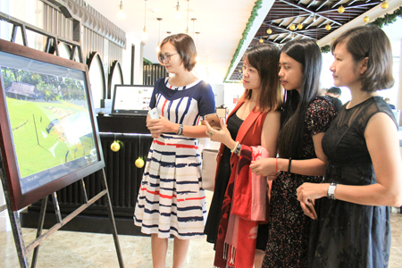 Photo exhibition about Tay Bac opens in Nha Trang
