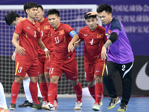 Vietnam futsal team finishes second in Four Heroes Tournament of China
