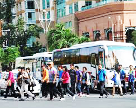 Khanh Hoa targets at 5.2 million tourists in 2017