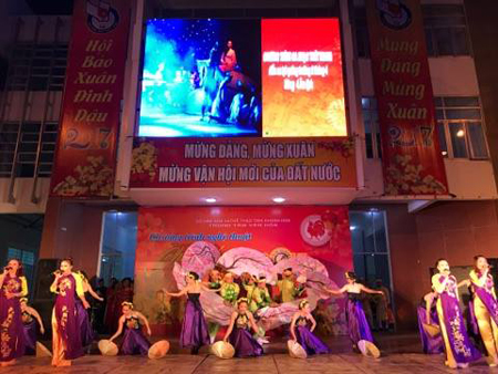 Khanh Hoa Cultural Center holds musical and fashion show