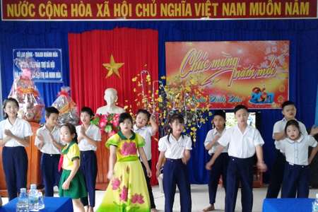 New Year visit to Ninh Hoa Social Service Center