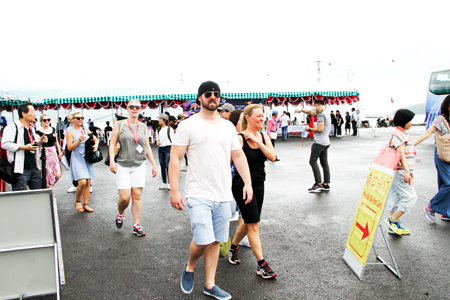Cruise tourists at Nha Trang Port