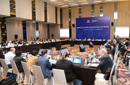 APEC 2017 plenary meetings open