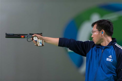 Vietnamese shooter secures silver at ISSF World Cup 2017