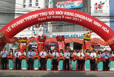 Kienlongbank opens transaction office in Ninh Hoa
