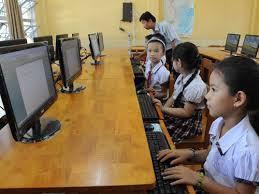 France-Vietnam ADEP donates computers to primary schools