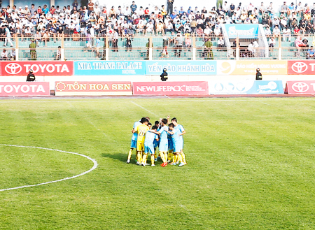 Some of the best of Sanna Khanh Hoa-Bien Vietnam in first leg of V-League 2017