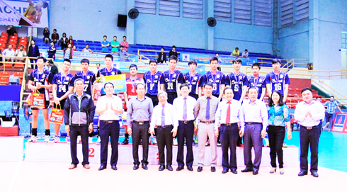 Sanest Khanh Hoa  secures all championships in domestic playgrounds