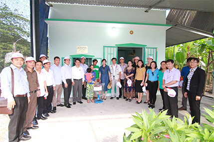 Press agencies provide home construction financing