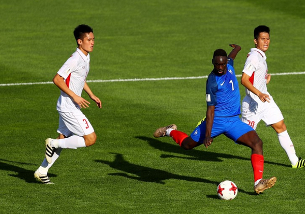 Vietnam U-20 defeated by France U-20