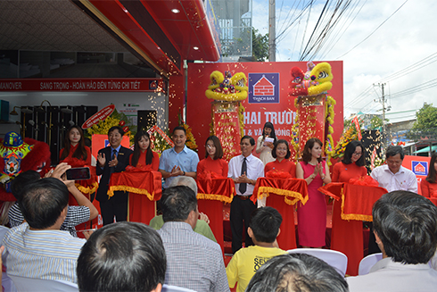 Thach Ban Middle Region JSC opens showroom in Nha Trang