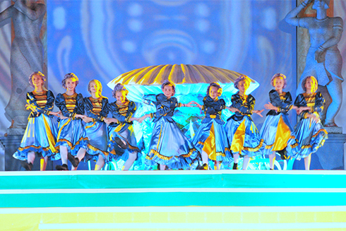 Pearl Night music show with many international items