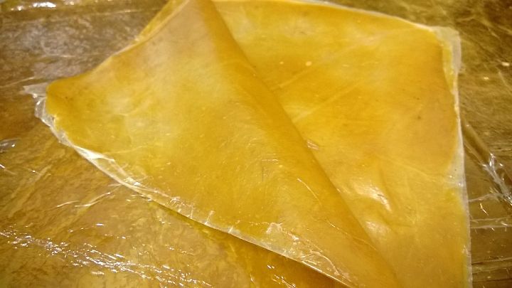 Cam Lam District: Additional income by making mango cakes