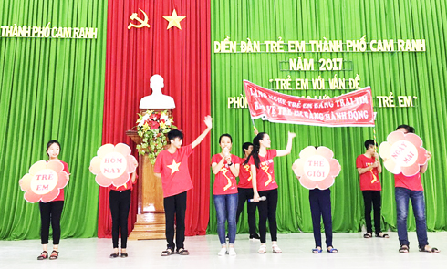 Cam Ranh: Children's forum 2017