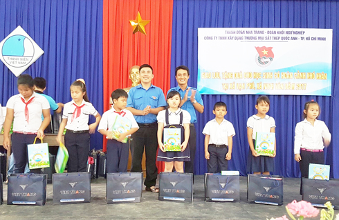 65 gifts for poor students