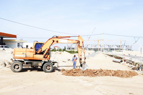 Way to international terminal of Cam Ranh International Airport in execution