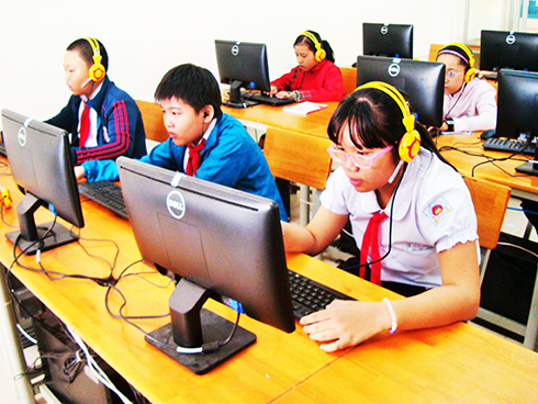 Effort to promote distinguished students' achievements