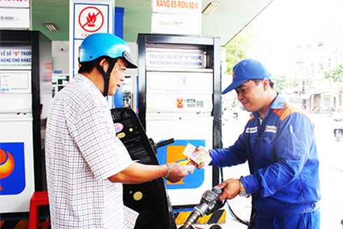 Many filling stations selling E5 bio-fuel