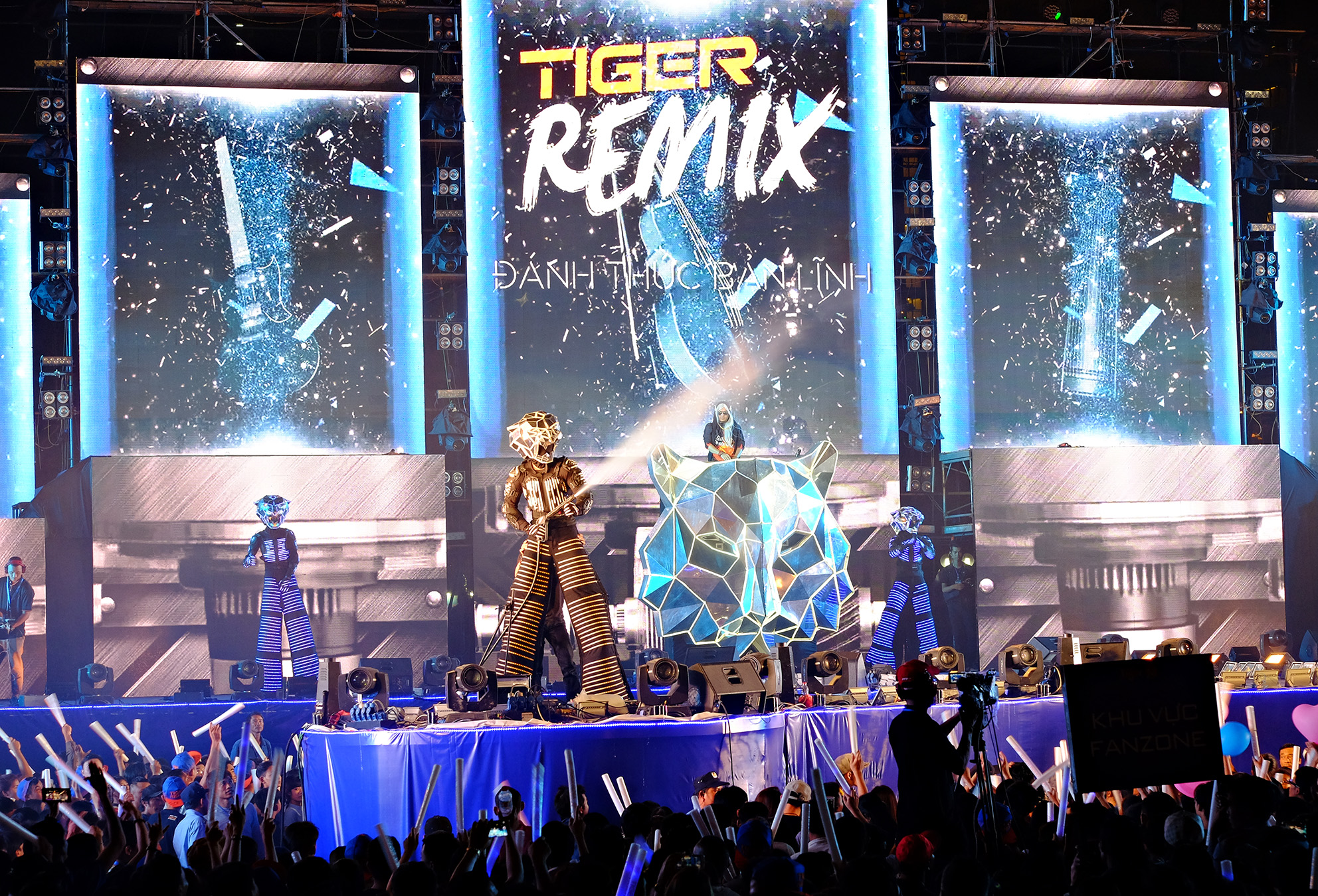 Tiger Remix 2018 in Nha Trang, exciting and majestic music program