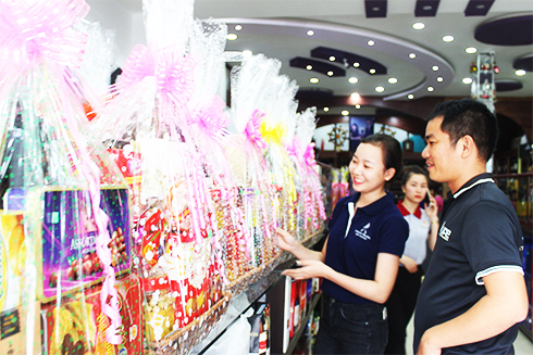 Present baskets at a shop