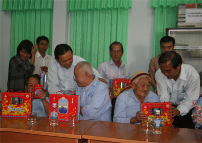 New Year gifts from Khanh Hoa Salanganes Nest Company