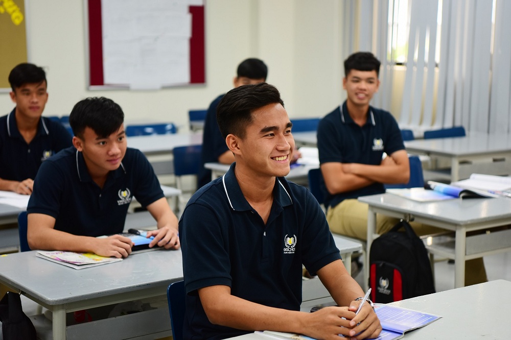 Beside football, PVF trainees are educated at Vinschool