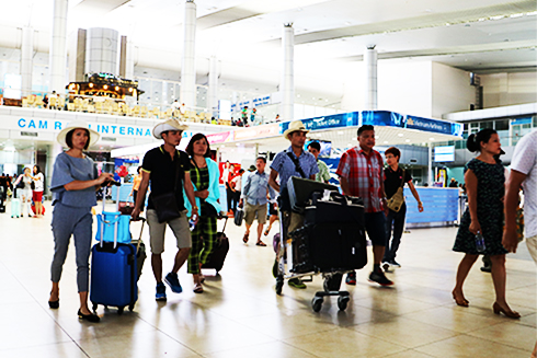 Tourists at Cam Ranh International Airport