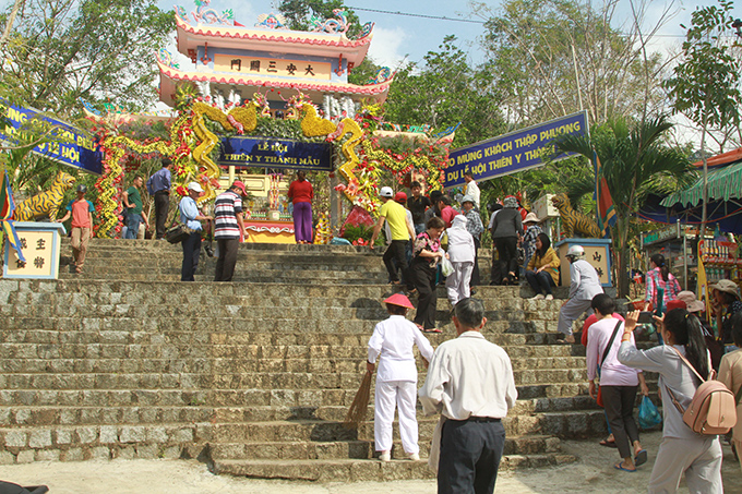 Khanh Hoa's Am Chua Festival 2018 kicks off