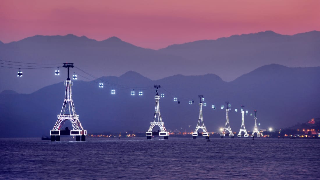 CNN lists Nha Trang Vinpearl Cable Car in 30 of Vietnam's most beautiful places