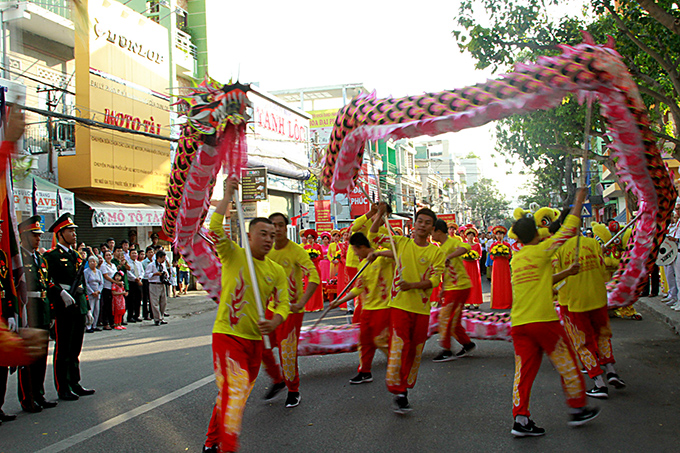 …and dragon dance