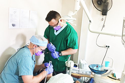 Pacific Partnership 2018 gives medical treatment in Khanh Hoa