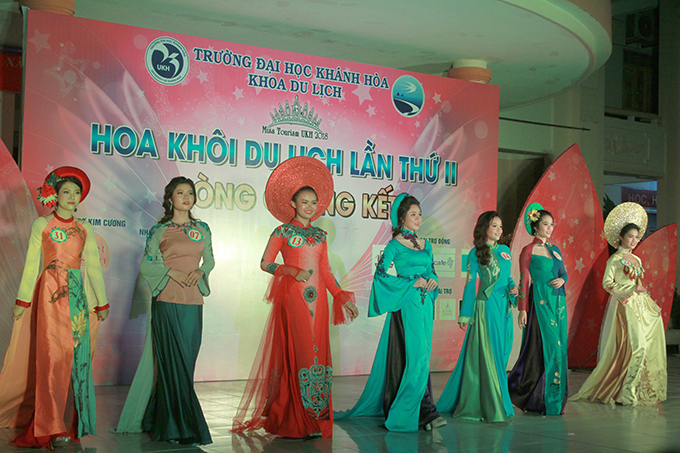 Contestants in Ao Dai…