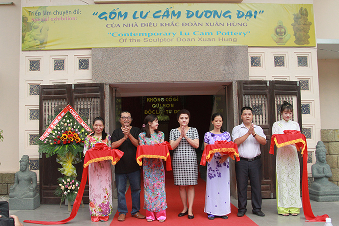 Exhibition of modern Lu Cam pottery in Nha Trang