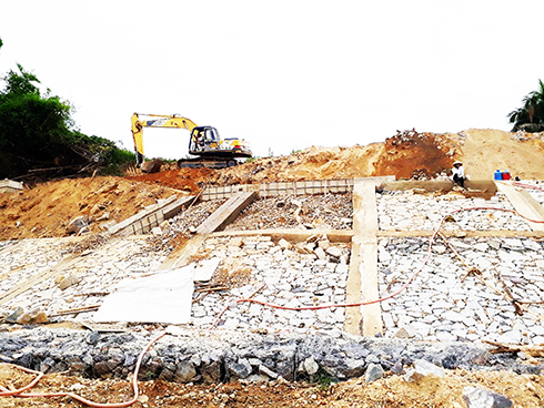 Cho River embankment against bank erosion to be complete late July
