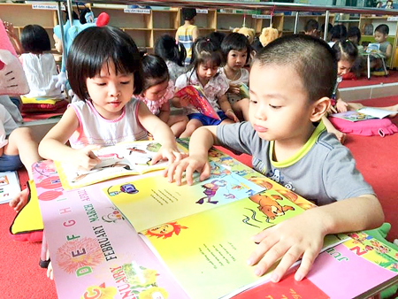 Nurturing children's love of reading