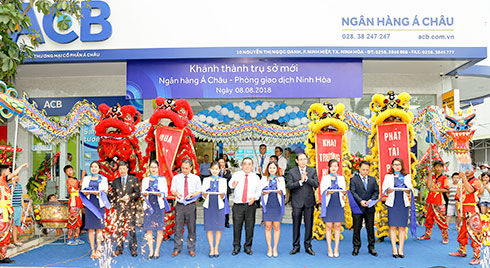 ACB Ninh Hoa moves to new office