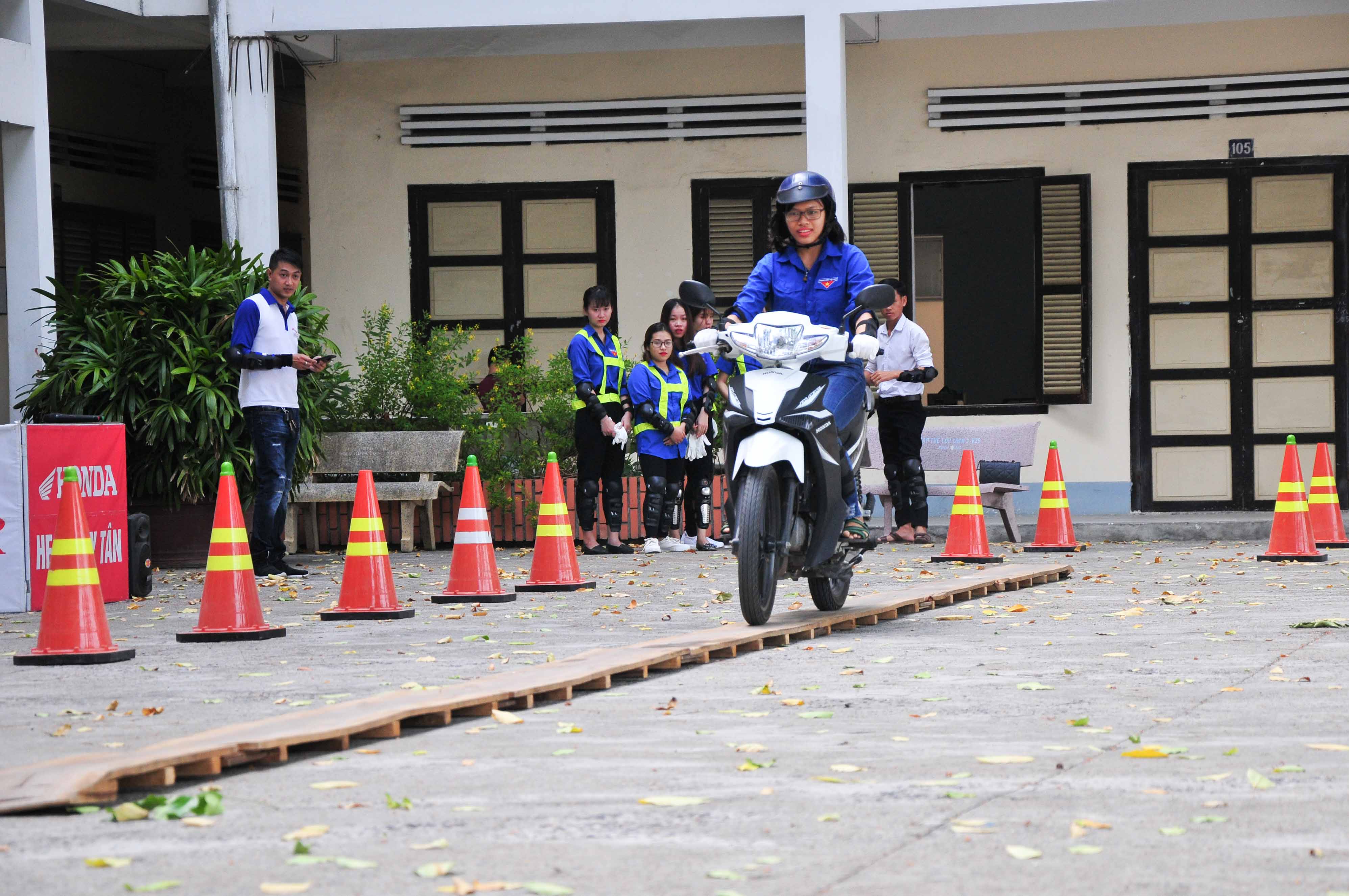 Traffic safety training for students