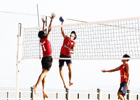 Khanh Hoa beach volleyball athletes are practicing