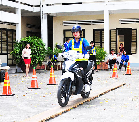 Road safety propaganda among teenagers