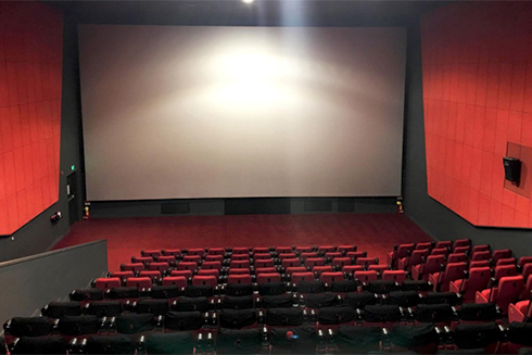 Free film screening for nearly 100 pupils and students in Khanh Hoa