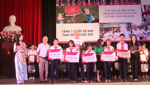 70 bikes, 5 insurance contracts offered to poor students