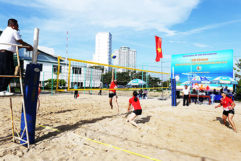 21 teams join Khanh Hoa 2018 beach volleyball championships