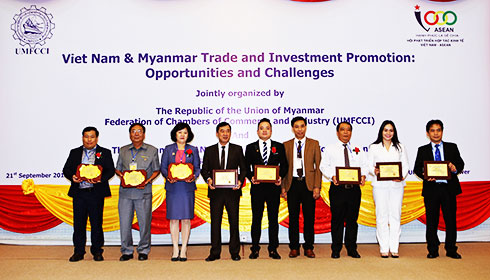 Khanh Hoa Sanest Soft Drink JSC granted ASEAN trademark of sustainable development