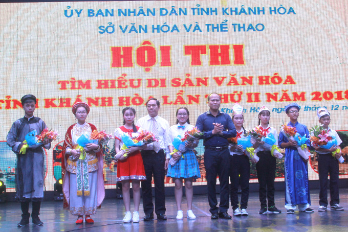 Images of Khanh Hoa's 2018 contest on cultural heritages