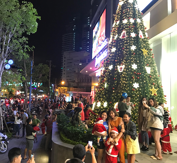 Nha Trang downtown on Christmas Eve 2018