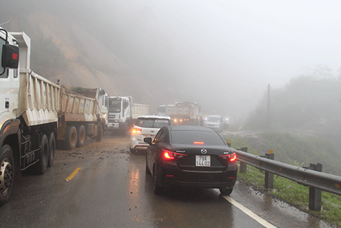 Khanh Le – Lam Dong Pass reopens after closure due to landslide