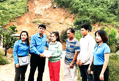Relief donation to injured and dead victims' family