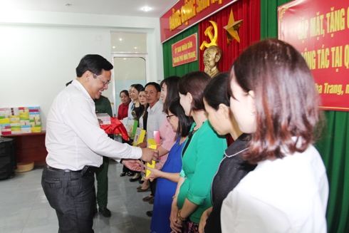 New Year gift for families of soldiers and national defense officials