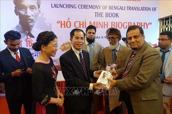 Biography of President Ho Chi Minh published in Bengali