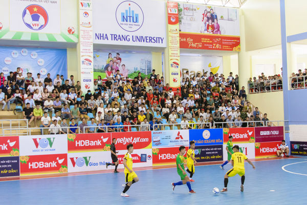 Sanvinest Sanna Khanh Hoa in green uniforms (Photo: vff.org.vn)